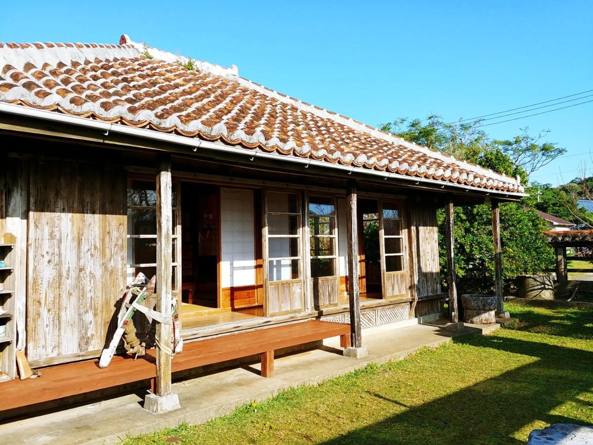 Cottage Canac Motobu Exteriör bild